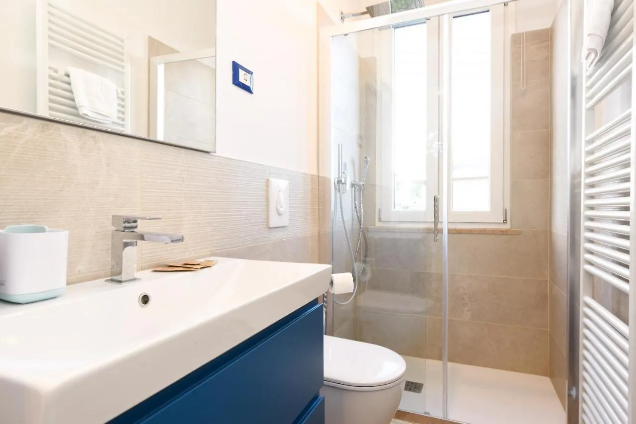 Blue Suite Apartment 시르미오네